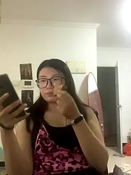 Snapshot of SSlady521 chatting on September 2025 12:01:02 PM SSlady521 online show from September 2025 12:01:02 PM