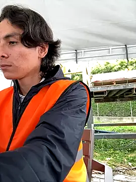 AlexanderHall online show from November 2025 04:22:01 PM