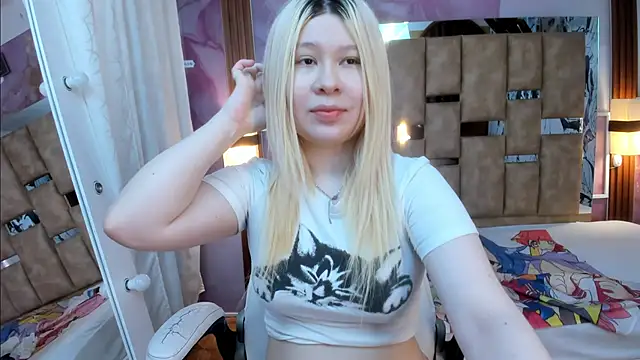 Melody Lolii online show from December 2025 06:08:01 PM