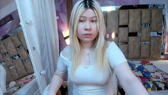 Melody Lolii online show from December 2025 06:00:01 PM