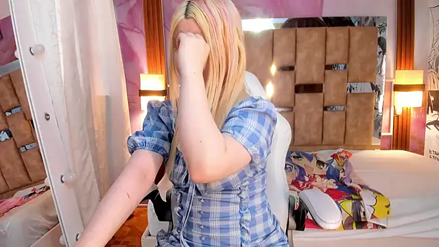 Melody Lolii online show from October 2025 06:08:01 PM