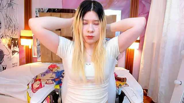 Melody Lolii online show from September 2025 06:03:02 PM