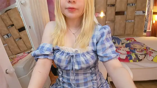 Melody Lolii online show from March 2026 06:04:02 PM