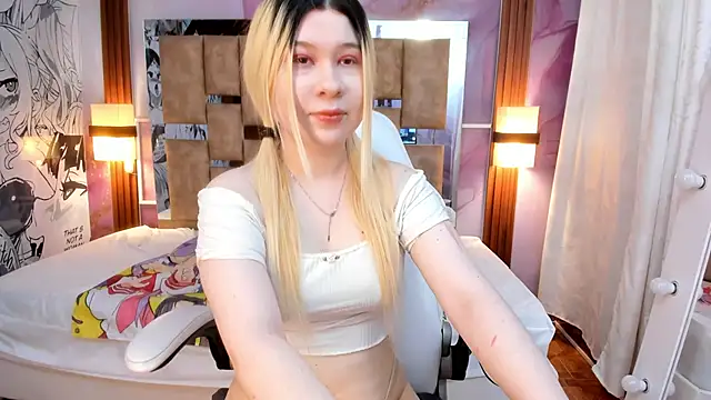 Melody Lolii online show from September 2025 06:03:01 PM