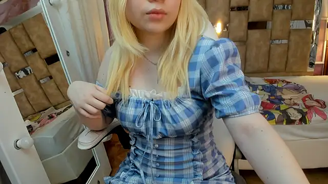 Melody Lolii online show from February 2026 06:06:01 PM