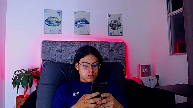 dirty model online show from September 2025 04:05:01 AM