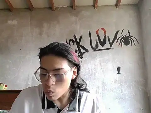 dirty model online show from April 2026 07:37:02 PM