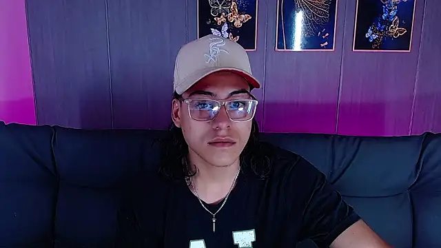 dirty model online show from February 2026 09:45:01 PM