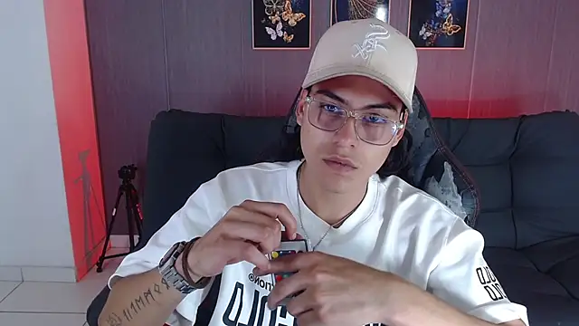 dirty model online show from February 2026 07:00:02 PM