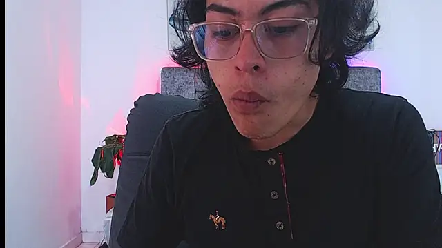 dirty model online show from September 2025 01:28:01 AM