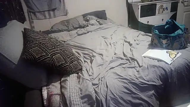 Snapshot of PremiumKitty chatting on February 2026 04:02:02 AM PremiumKitty online show from February 2026 04:02:02 AM