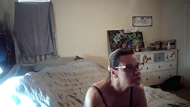 Snapshot of PremiumKitty chatting on January 2026 06:58:01 PM PremiumKitty online show from January 2026 06:58:01 PM