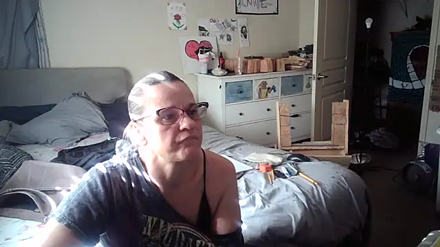 Snapshot of PremiumKitty chatting on February 2026 08:41:01 PM PremiumKitty online show from February 2026 08:41:01 PM