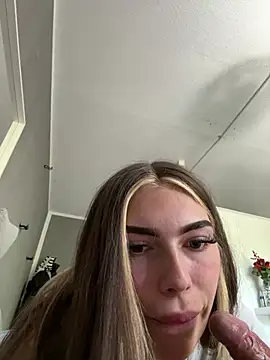 Snapshot of Amira_Vice chatting on April 2026 10:41:01 AM Amira Vice online show from April 2026 10:41:01 AM