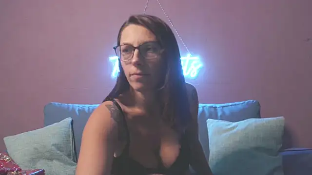 Tasty pants online show from December 2025 07:08:02 PM