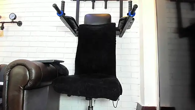 ItaloMoore online show from February 2026 11:21:02 AM