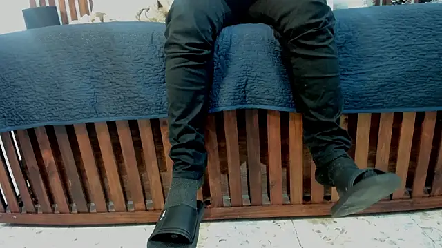 ItaloMoore online show from April 2026 12:34:01 PM