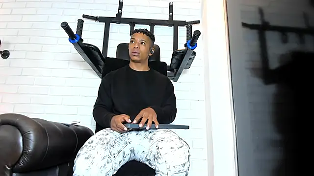 ItaloMoore online show from February 2026 11:54:01 AM