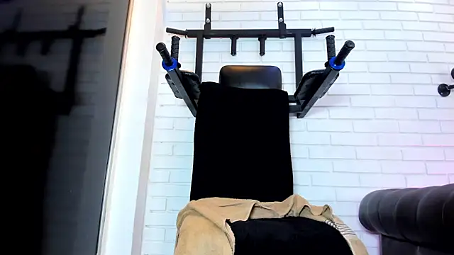 ItaloMoore online show from February 2026 11:34:02 AM