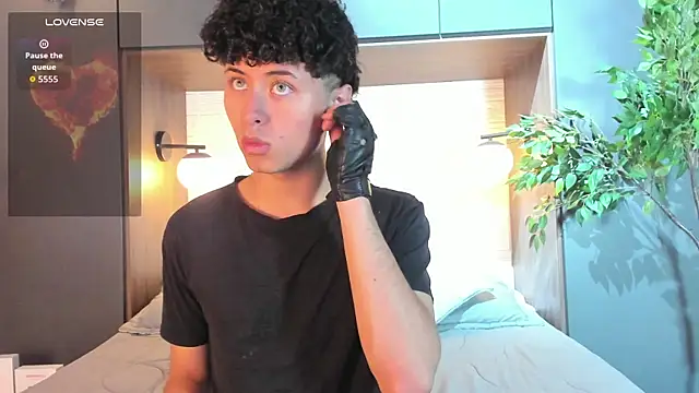 NoahDupont online show from September 2025 08:20:01 PM
