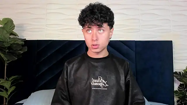 NoahDupont online show from October 2025 07:11:02 PM