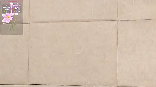 Snapshot of VioletHilton chatting on December 2025 07:37:02 PM VioletHilton online show from December 2025 07:37:02 PM