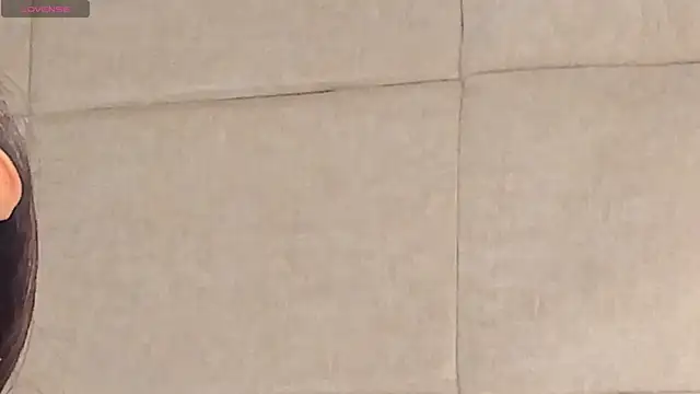 Snapshot of VioletHilton chatting on September 2025 09:24:01 PM VioletHilton online show from September 2025 09:24:01 PM