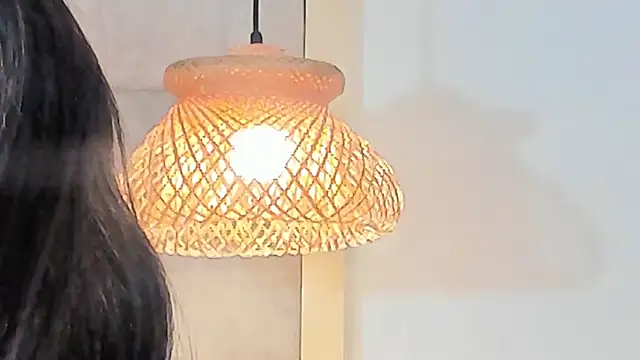 Snapshot of VioletHilton chatting on September 2025 07:50:01 PM VioletHilton online show from September 2025 07:50:01 PM