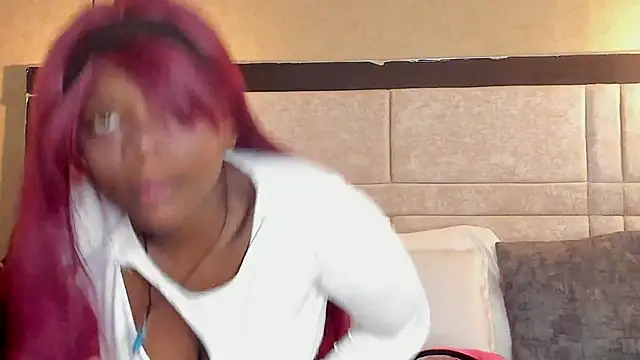 OliviaGarciaa online show from November 2025 07:50:01 PM