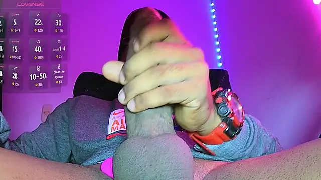 Clangel19 online show from December 2025 04:30:01 PM