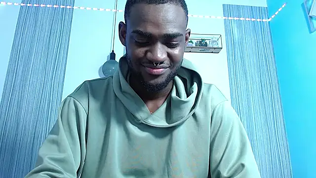 Snapshot of eebony_stallion chatting on October 2025 03:16:01 AM eebony stallion online show from October 2025 03:16:01 AM