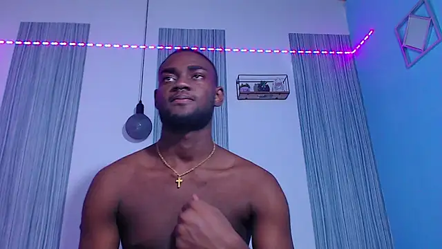 Snapshot of eebony_stallion chatting on October 2025 03:30:02 AM eebony stallion online show from October 2025 03:30:02 AM