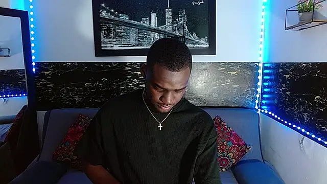 Snapshot of eebony_stallion chatting on October 2025 03:05:02 AM eebony stallion online show from October 2025 03:05:02 AM