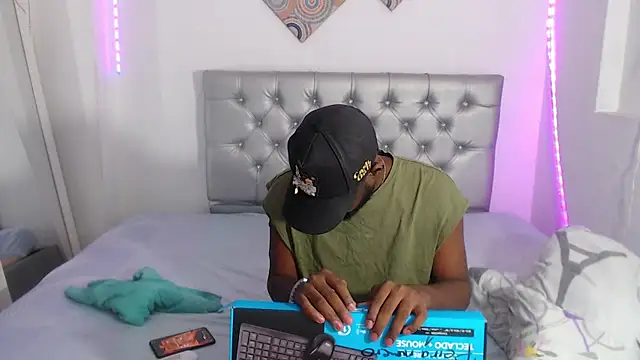 eebony stallion online show from December 2025 06:21:02 PM