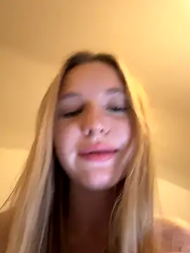 bbysonia online show from November 2025 11:38:01 PM