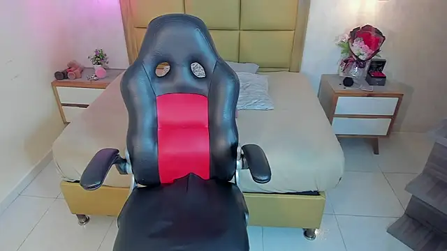 MELISSAROUGE online show from February 2026 07:57:02 PM