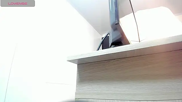 MELISSAROUGE online show from April 2026 07:37:01 PM