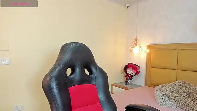 MELISSAROUGE online show from May 2026 07:44:02 PM