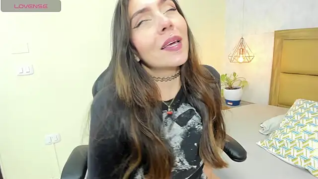 MELISSAROUGE online show from September 2025 07:38:01 PM