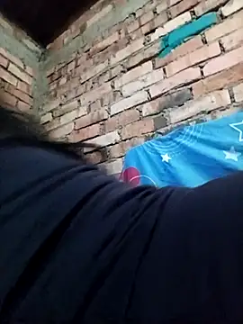 Snapshot of LUNAROSE_SEX chatting on October 2025 01:27:01 AM LUNAROSE SEX online show from October 2025 01:27:01 AM