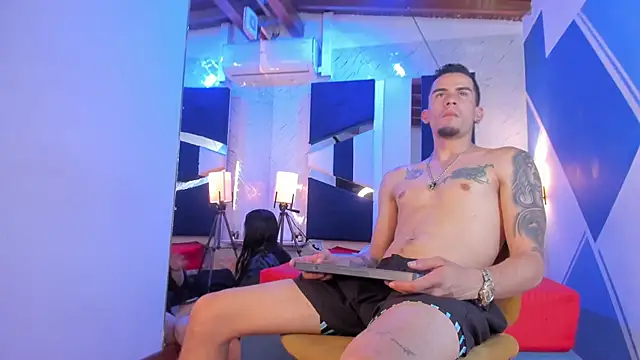 StrapSwingers online show from October 2025 08:54:01 PM