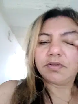 Nataly Foley online show from October 2025 01:02:01 PM
