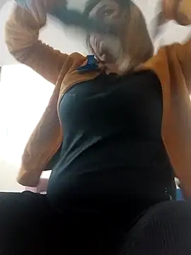 Nataly Foley online show from October 2025 11:20:02 AM