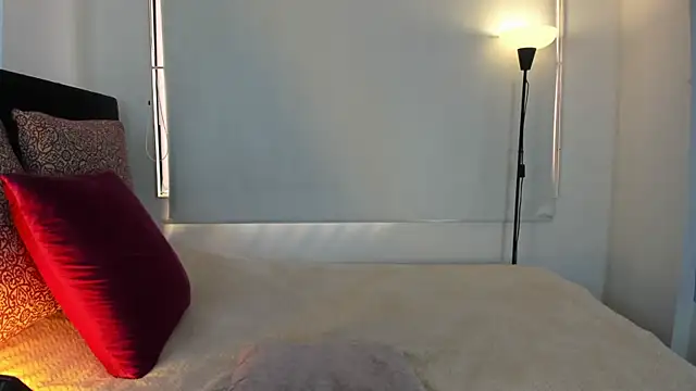 LunaVelvet777 online show from February 2026 03:52:01 PM