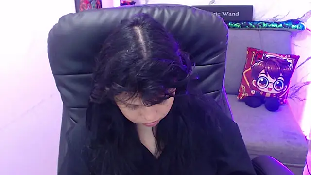 minnie cake online show from November 2025 09:37:02 PM