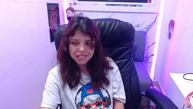 minnie cake online show from November 2025 09:42:02 PM