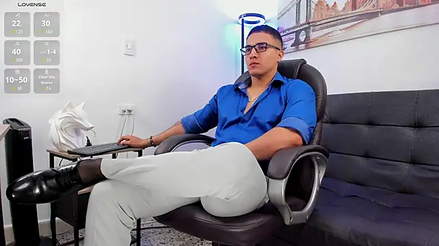 Dash Bukoski online show from October 2025 12:26:02 PM
