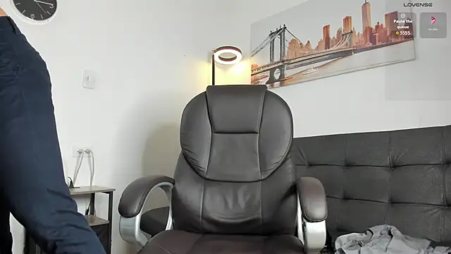 Dash Bukoski online show from January 2026 01:14:01 PM