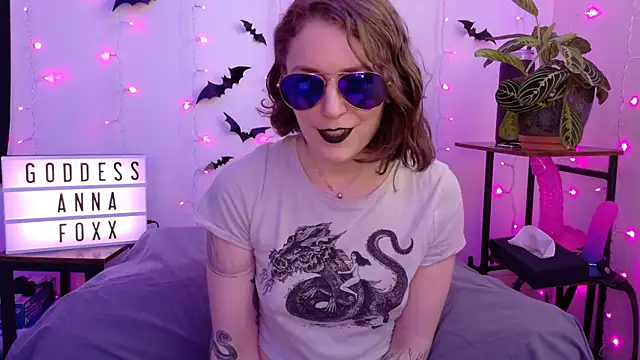 mistressannafoxx online show from February 2026 10:16:02 PM