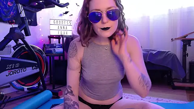 mistressannafoxx online show from April 2026 12:12:02 AM